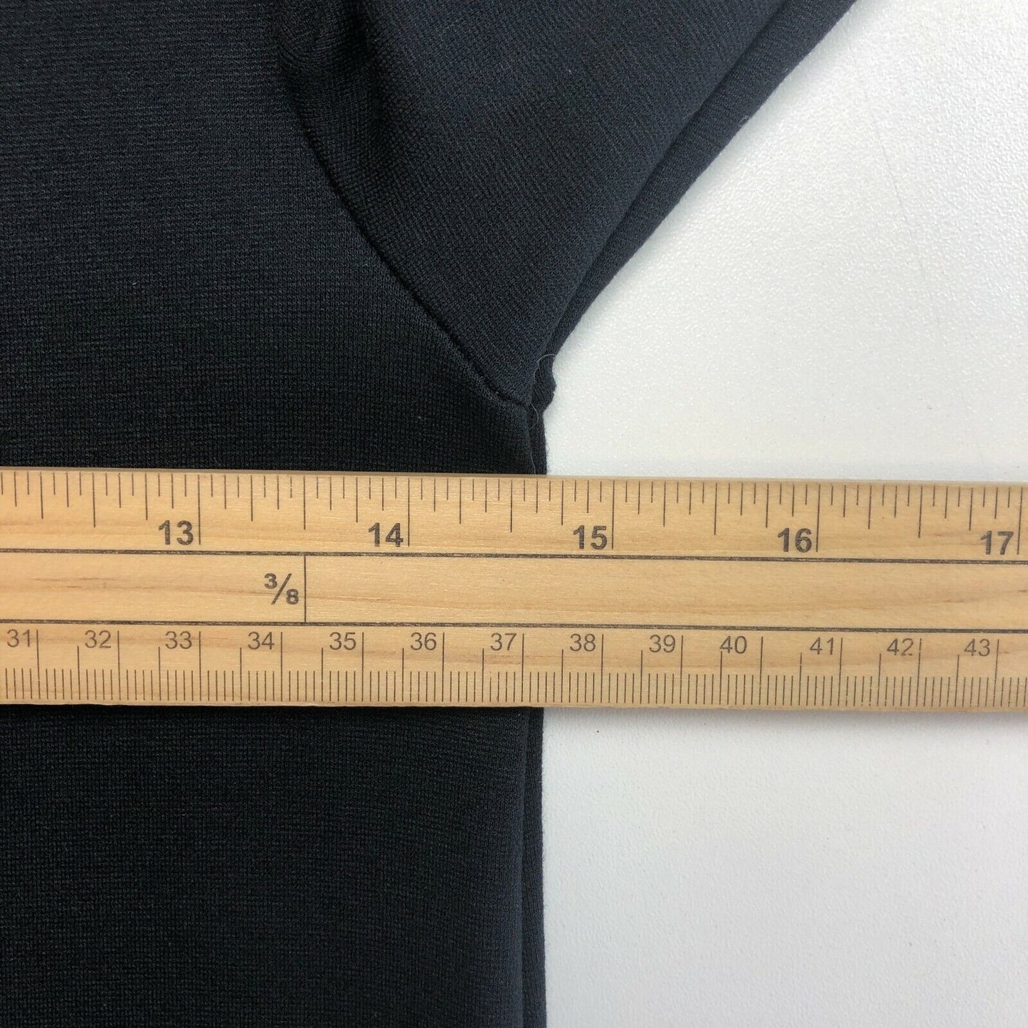 GANT Robe noire à bas évasé et col rond Taille XS