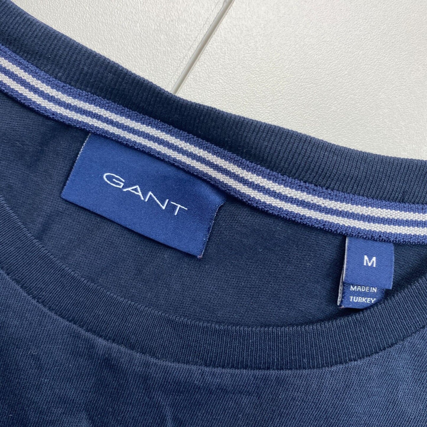 GANT T-Shirt mit Rundhalsausschnitt und Logo, Marineblau, Größe M