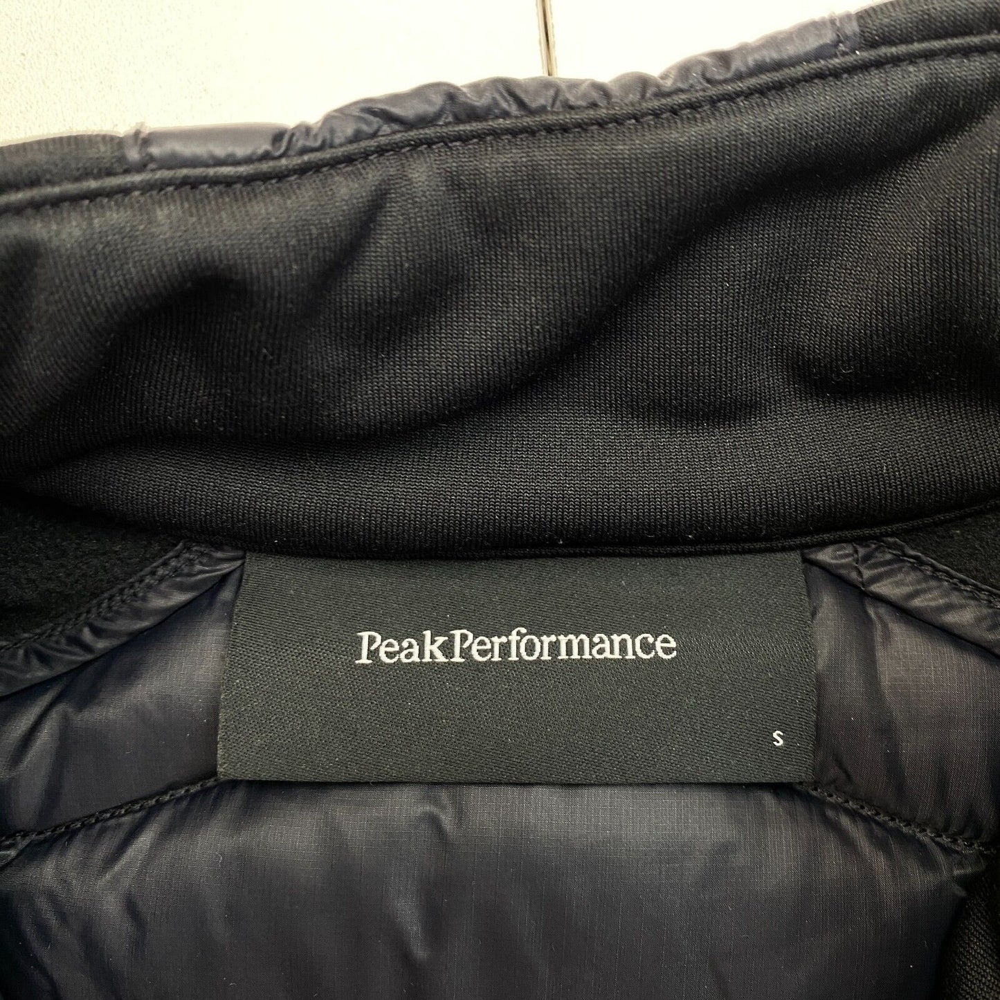 Peak Performance Women Black Helium Down Hybrid Jacket Size S