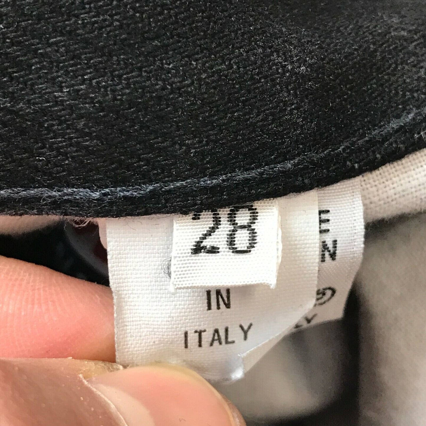 INVICTA Damen Jeans in Schwarz, Regular Tapered Fit, Größe W28, Made in Italy