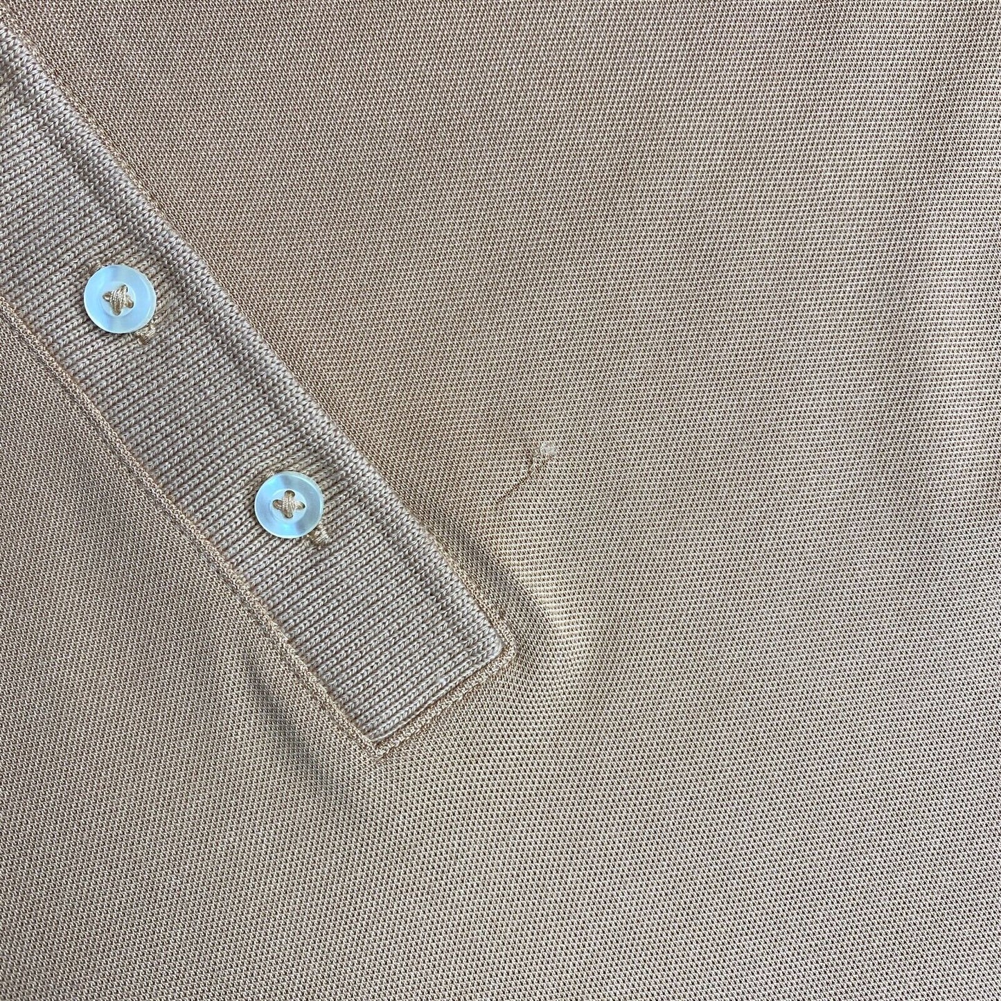 GANT Braunes Piqué-Poloshirt mit Kragen und Detail, Größe XL