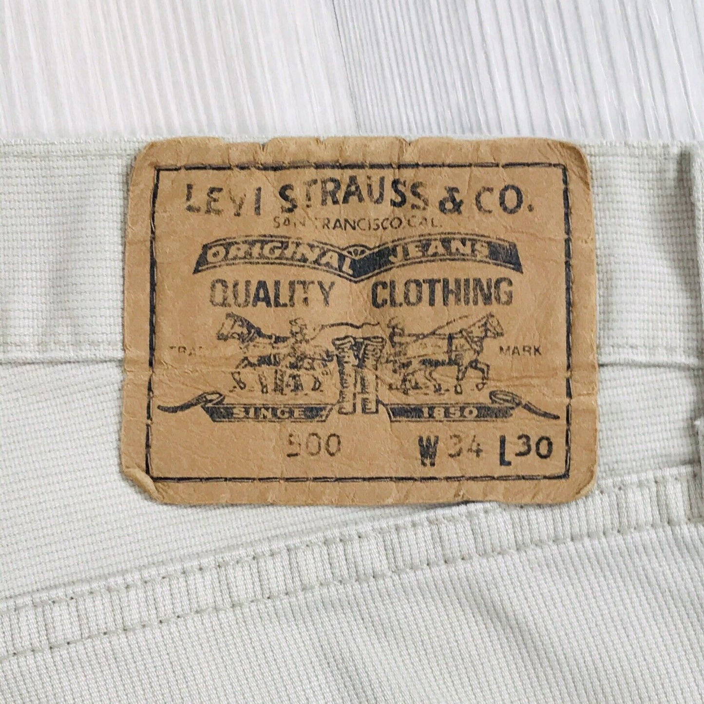 Vintage Levi‘s 500 Beige Slim Fit Jeans W34 L30