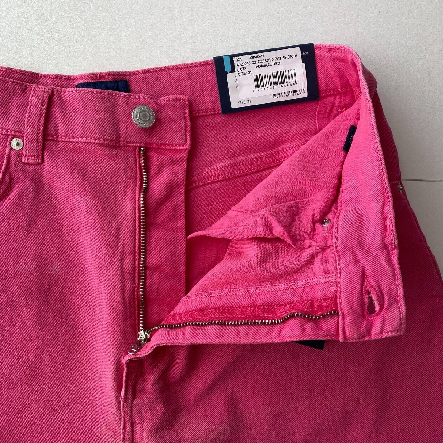 GANT Damen Jeansshorts in regulärer Passform, Rosa, Größe W31