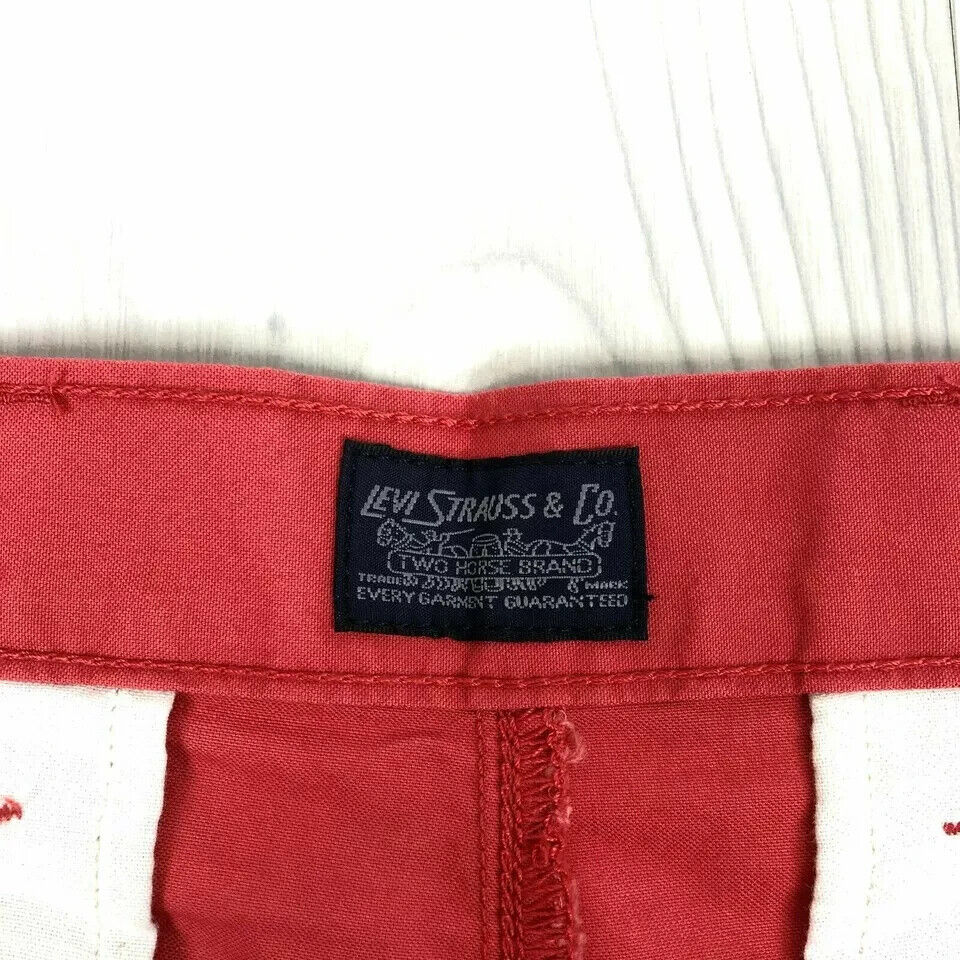 Levi‘s Mens Red Straight Fit Below Waist Above Knee Chino Shorts W38