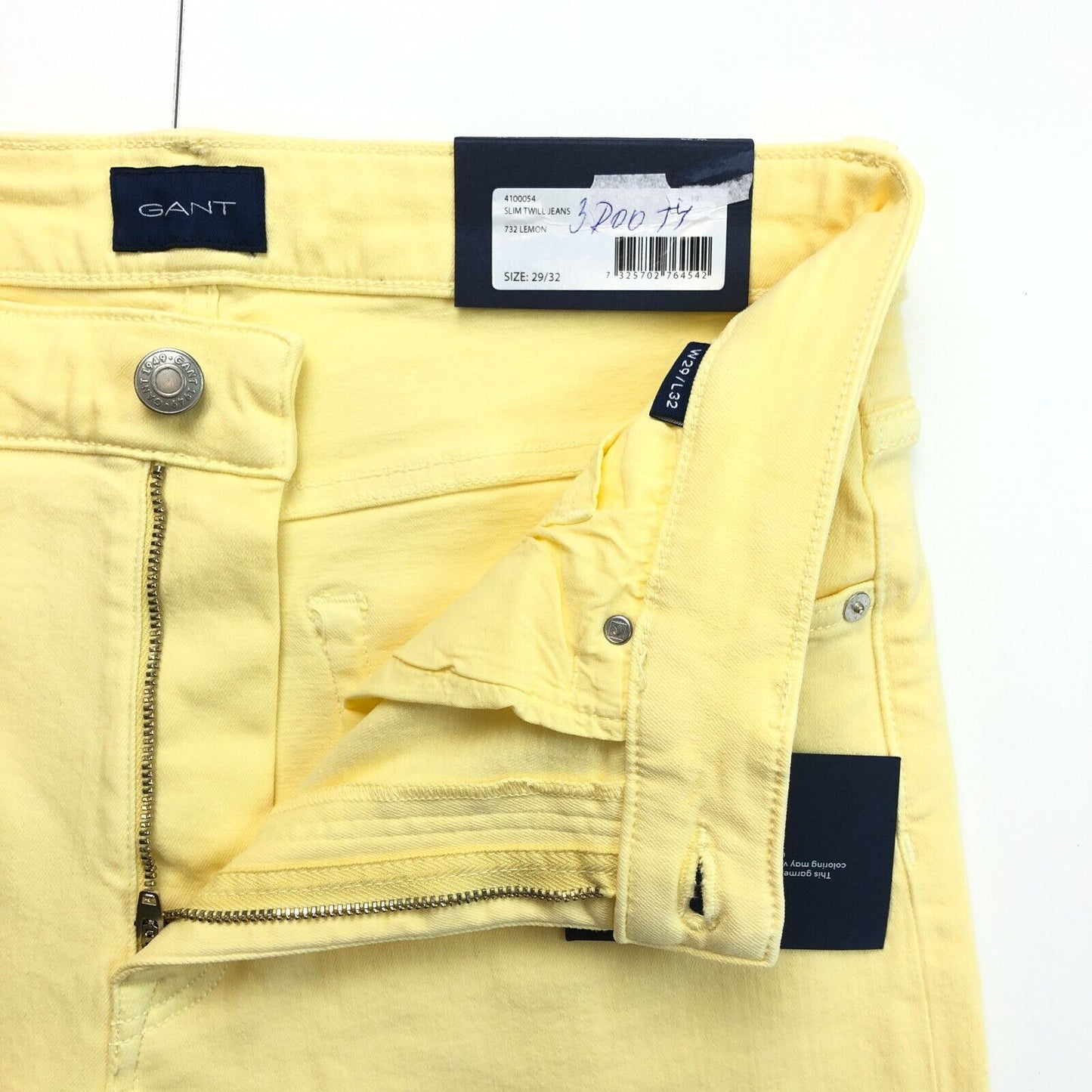 GANT Jean fuselé en sergé slim jaune Taille W29 L32