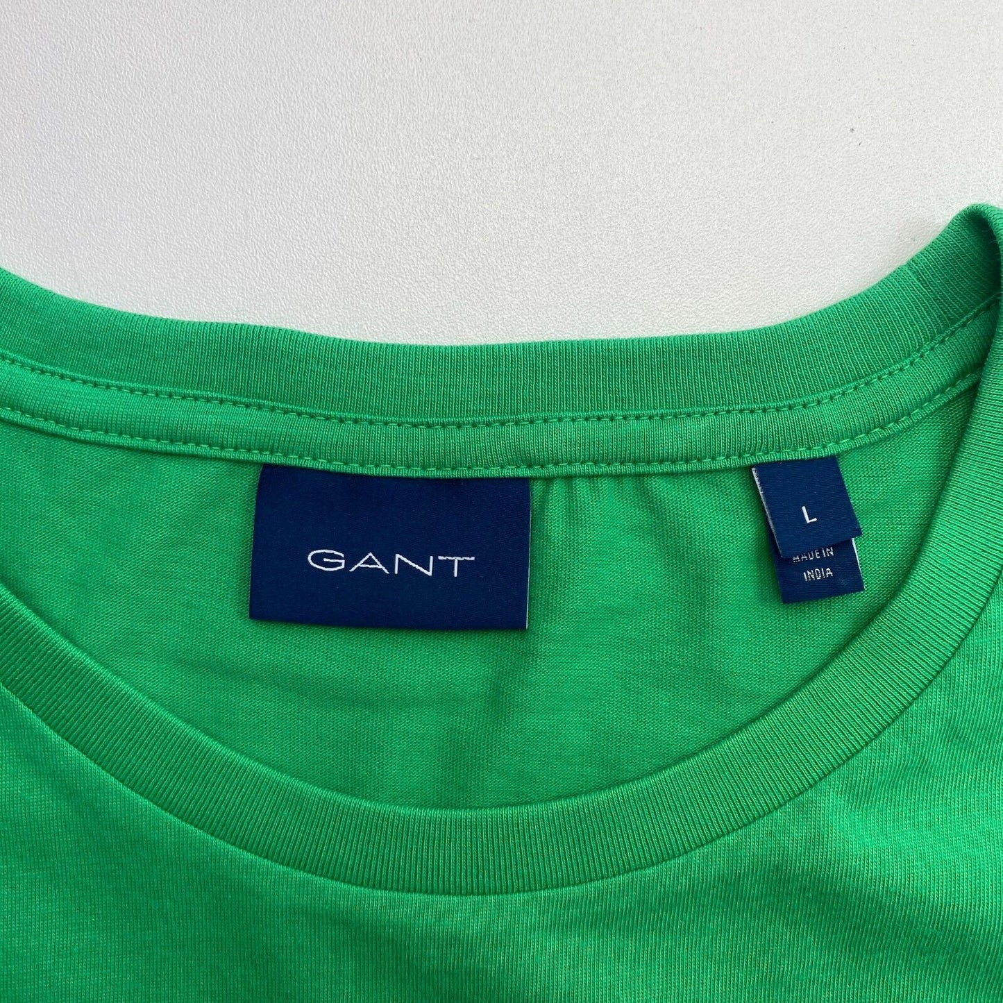 GANT Men Dark Green Retro Shield Crew Neck Short Sleeve T Shirt Size L