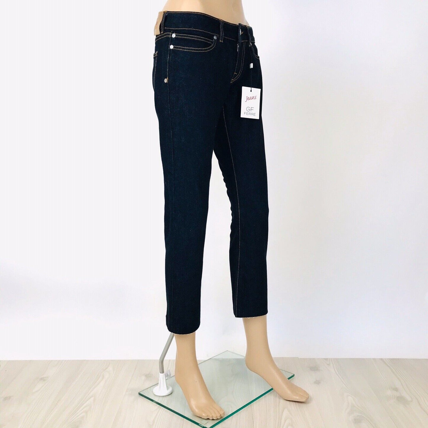 Gianfranco GF Ferre Jeans Cropped Straight Dark Blue Jeans Size W26 / IT40 / UK8