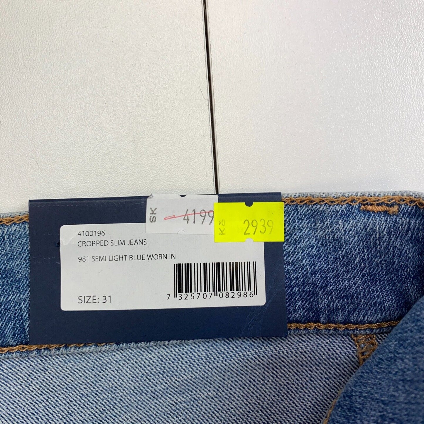 GANT Blue Cropped Slim Jeans Size W31