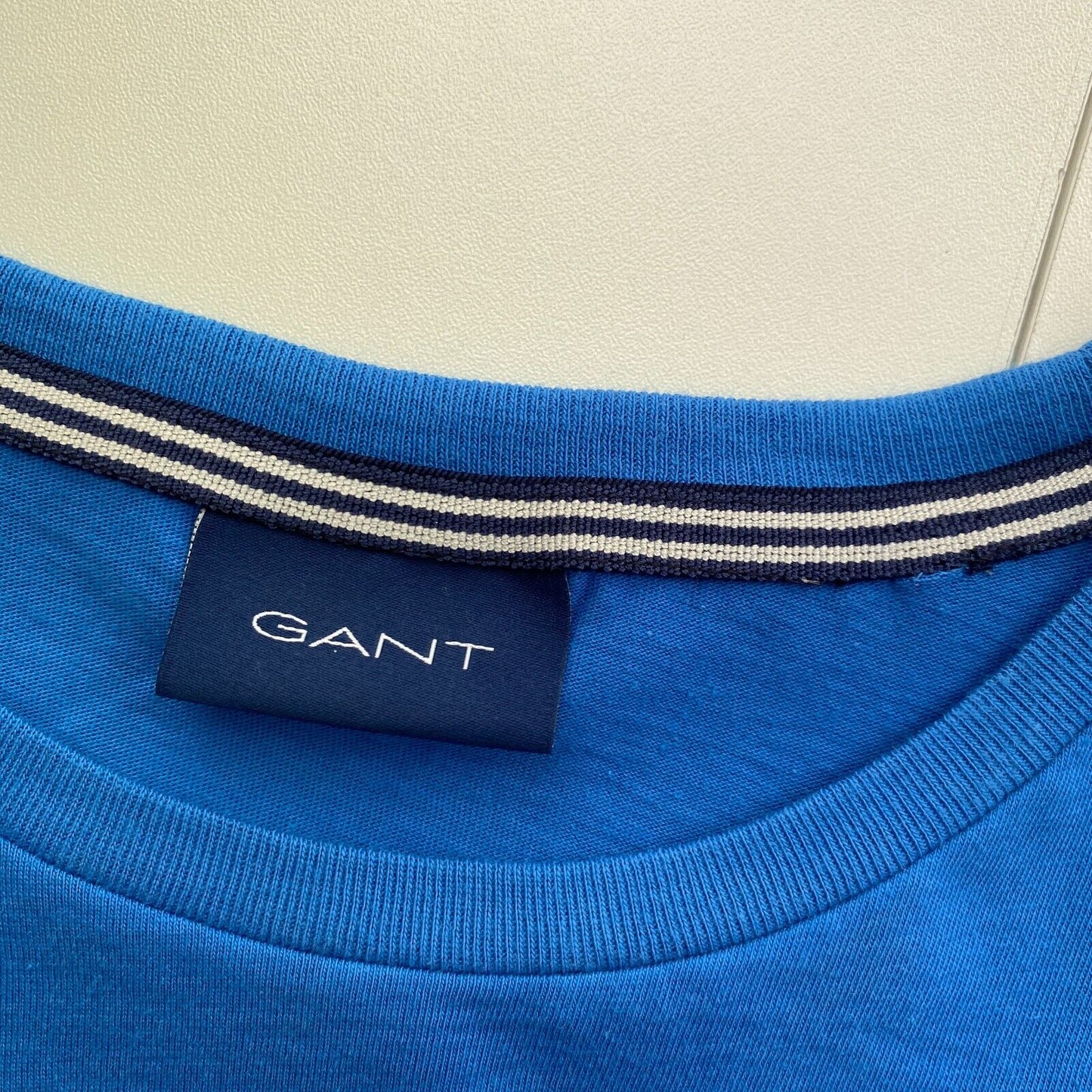 GANT Blaues Logo Rundhals Kurzarm T-Shirt Größe M