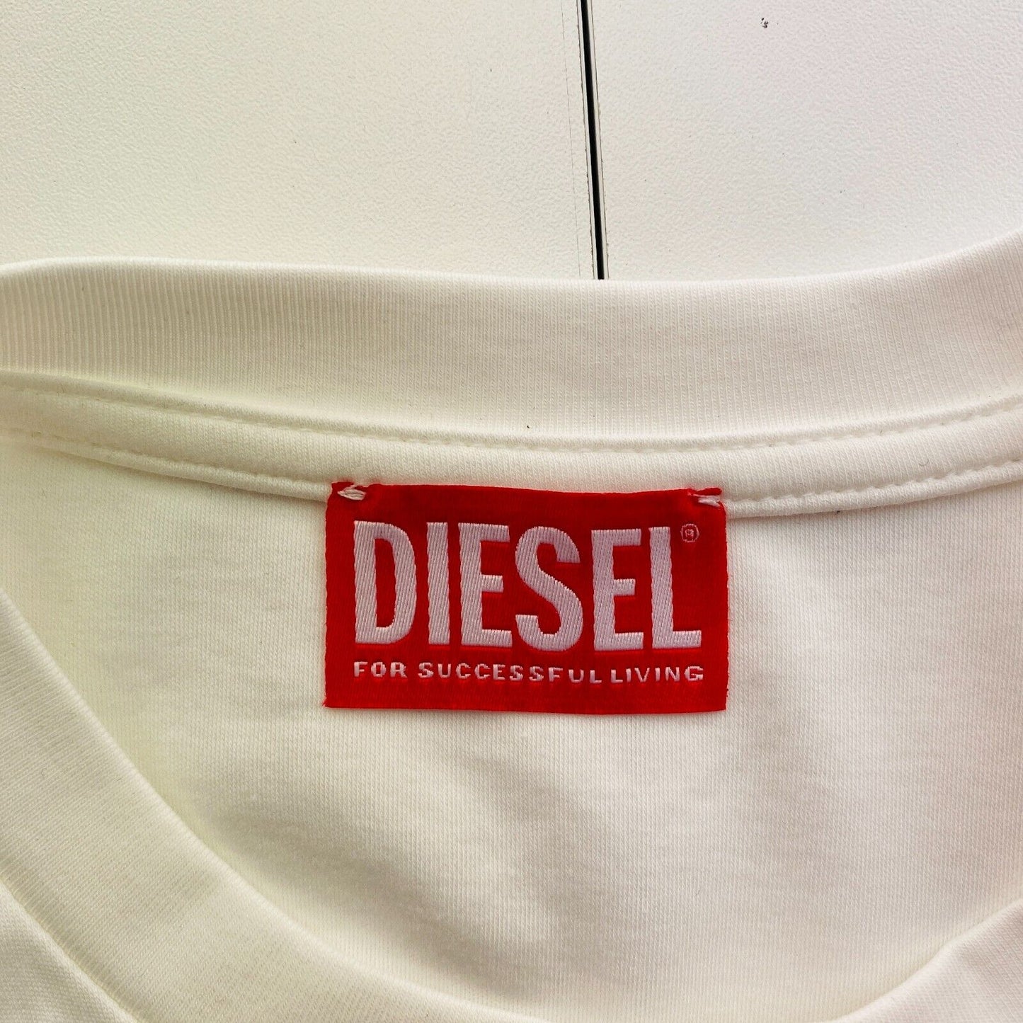 DIESEL Men White T-JUSTINE-DOVAL-PJ Crew Neck Short Sleeves T Shirt Size 2XS XXS