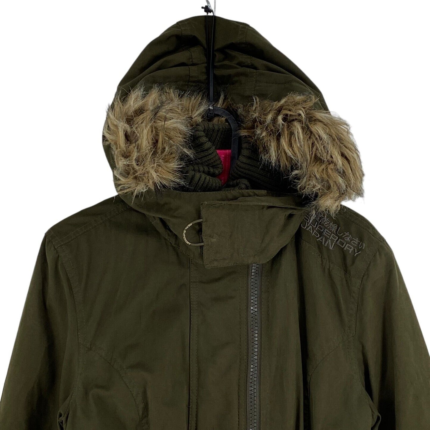 SUPERDRY Professional The Windparka Dunkelgrüne Kapuzenjacke aus Baumwollmischung Größe S