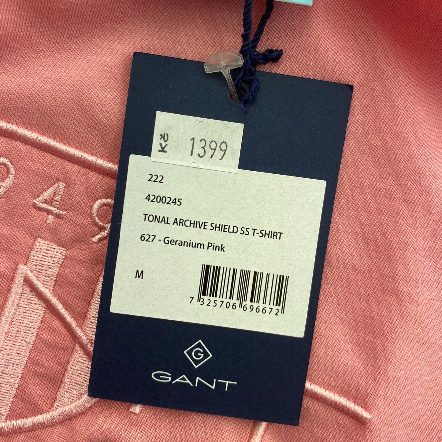 GANT Pink Tonal Archive Shield Crew Neck T Shirt Size M