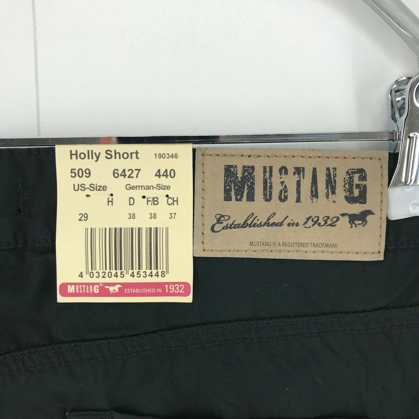 MUSTANG HOLLY Black Low Rise Loose Fit Chino Shorts Size 29