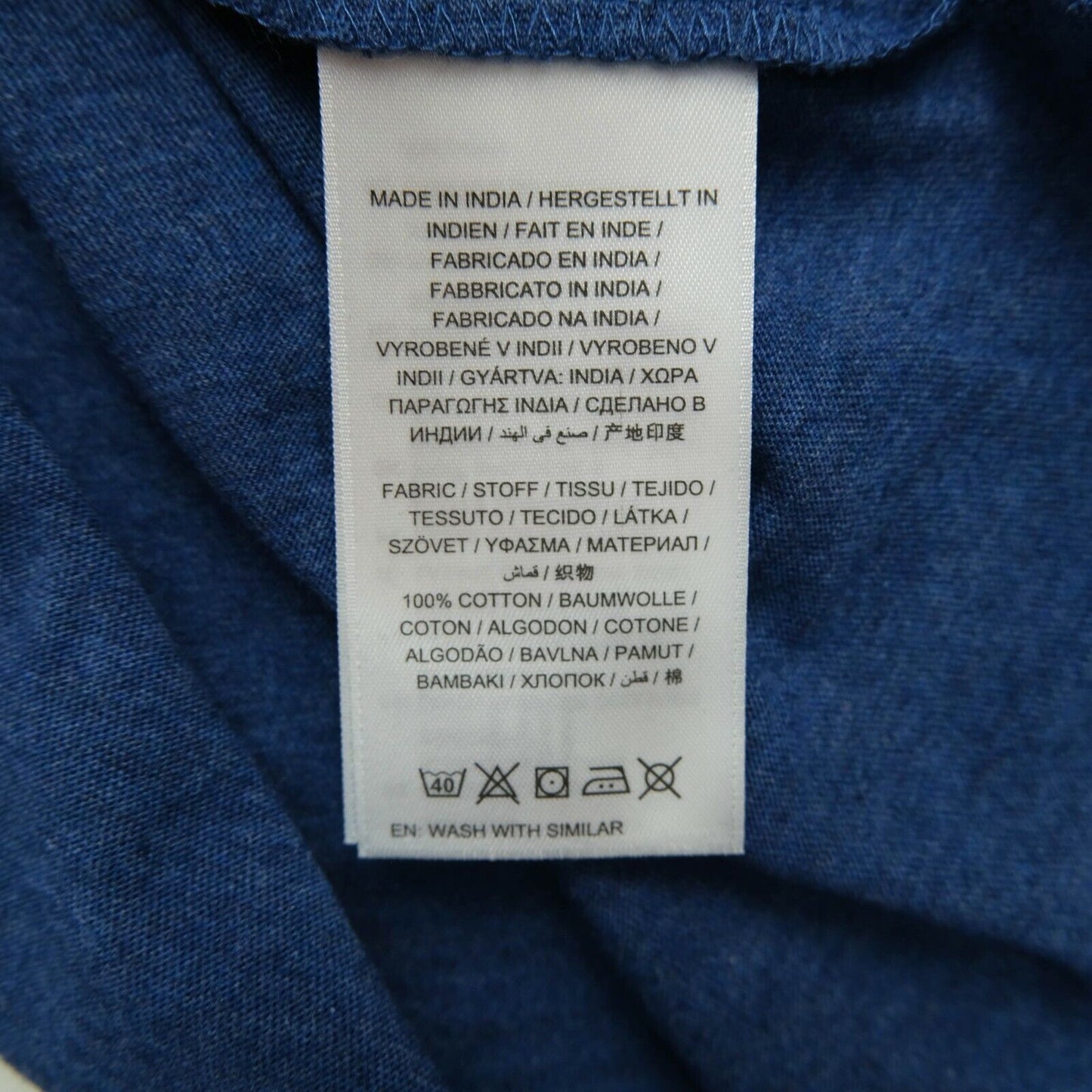 GANT Blaues T-Shirt mit V-Ausschnitt und schmalem Schnitt, Original-Logo, Größe L