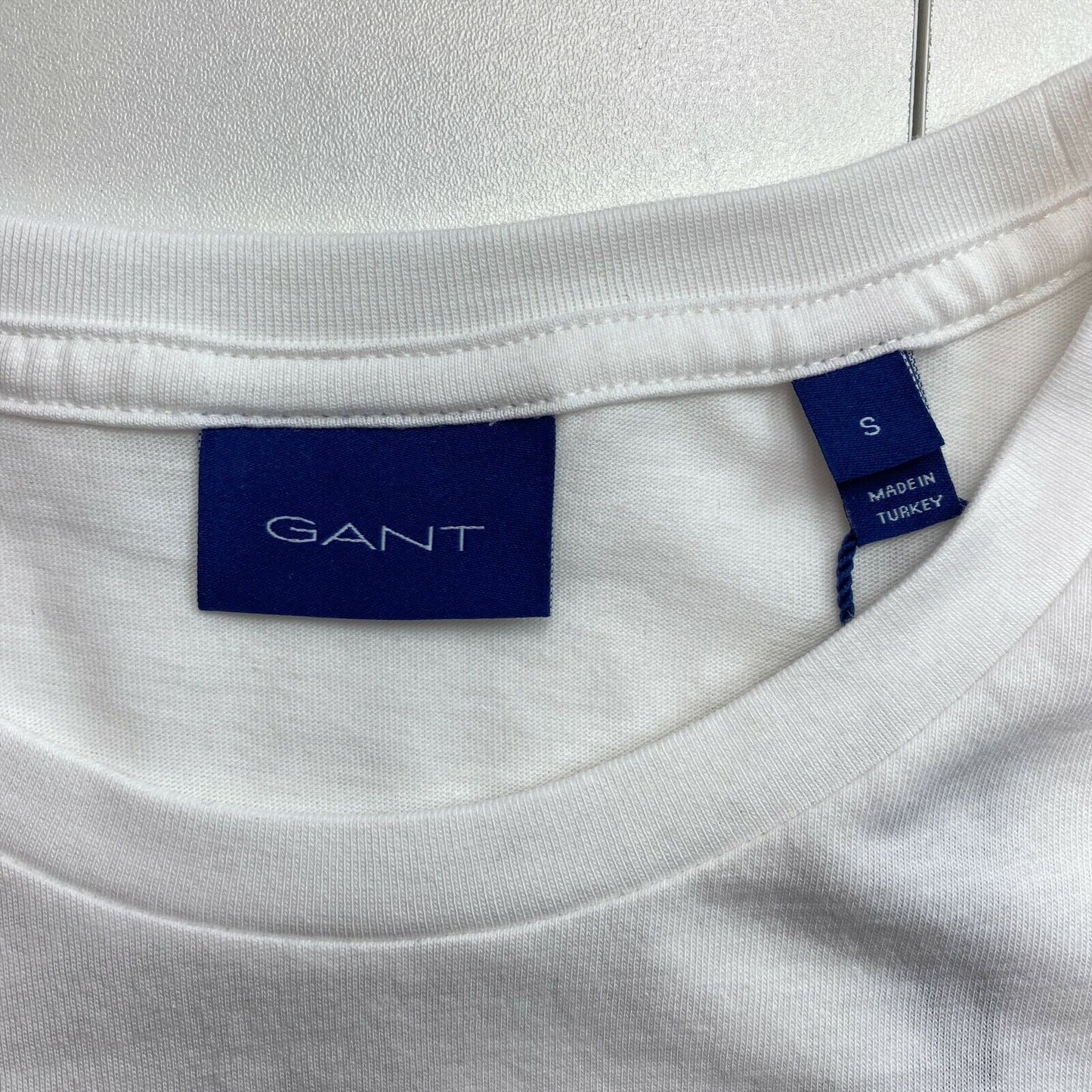 GANT White Medium Shield Crew Neck T Shirt Size S