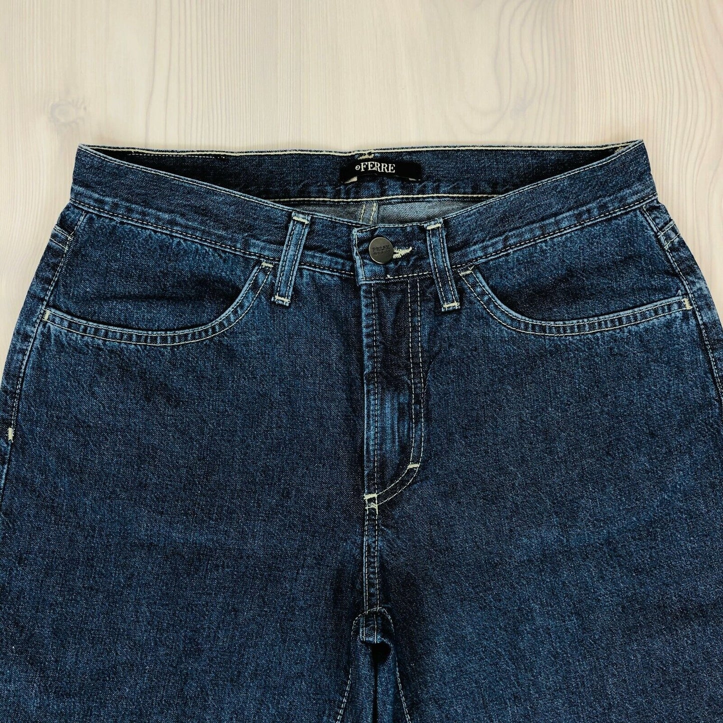 Gianfranco GF Ferre Damen Bootcut Flair Dunkelblaue Jeans Größe W28 / IT42 / UK10