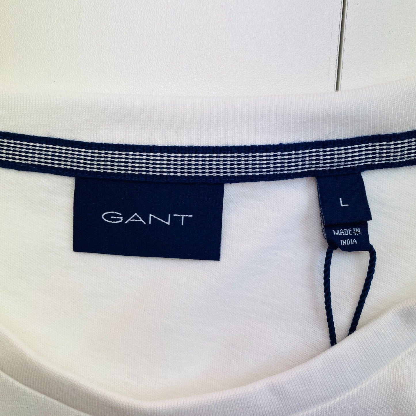 GANT White Lock Up Crew Neck Long Sleeves T Shirt Size L