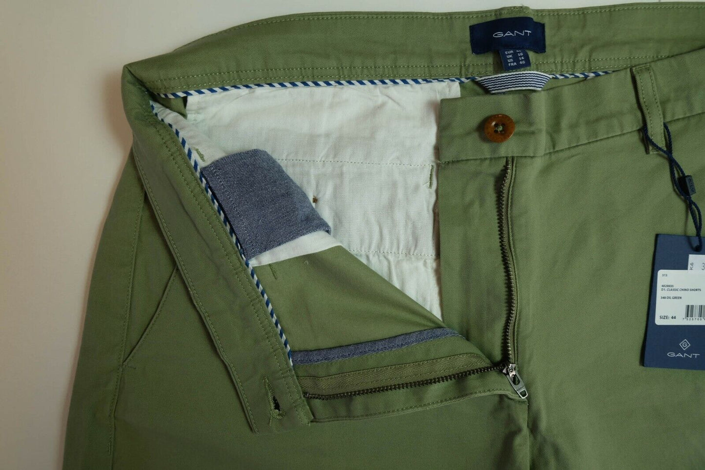 GANT Green Classic Chino Shorts Size EUR 44 UK 16 US14