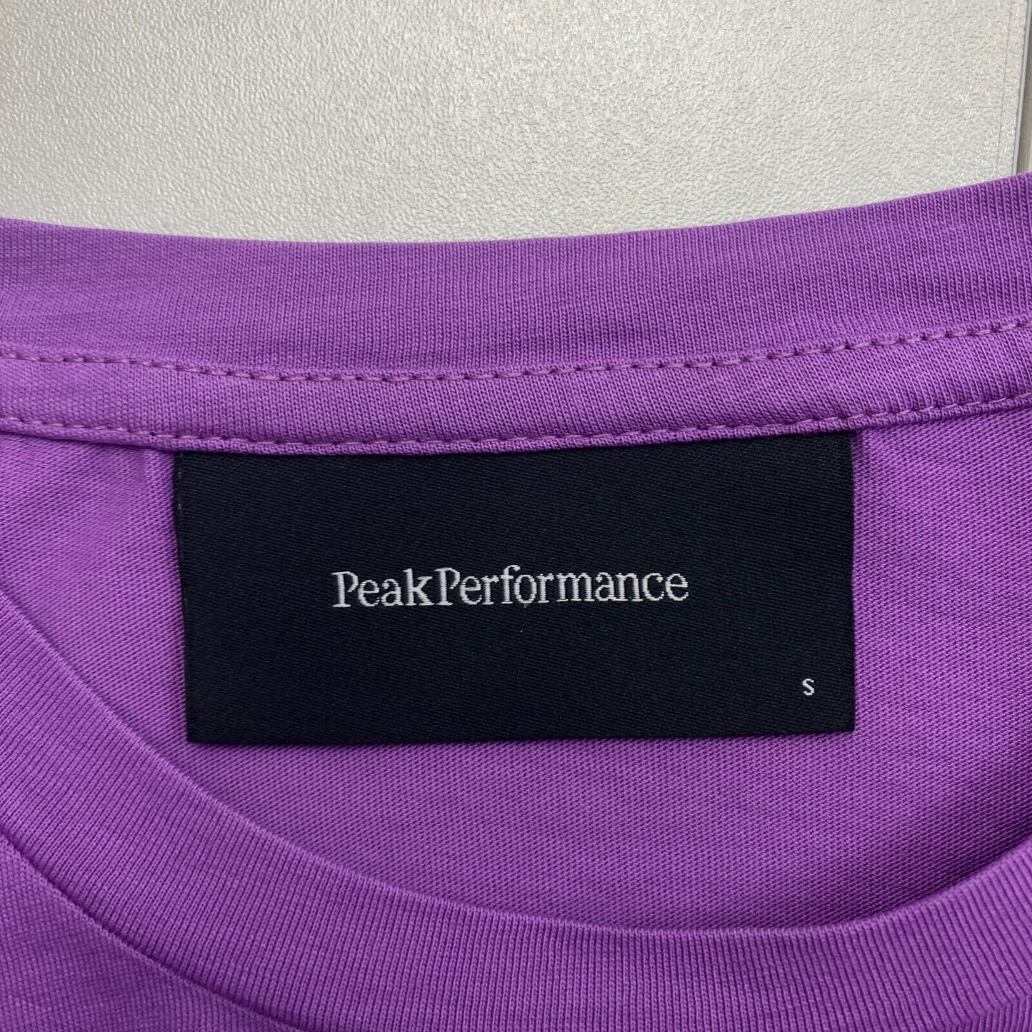 Peak Performance Women Purple Release SS Crew Neck T Shirt Size S