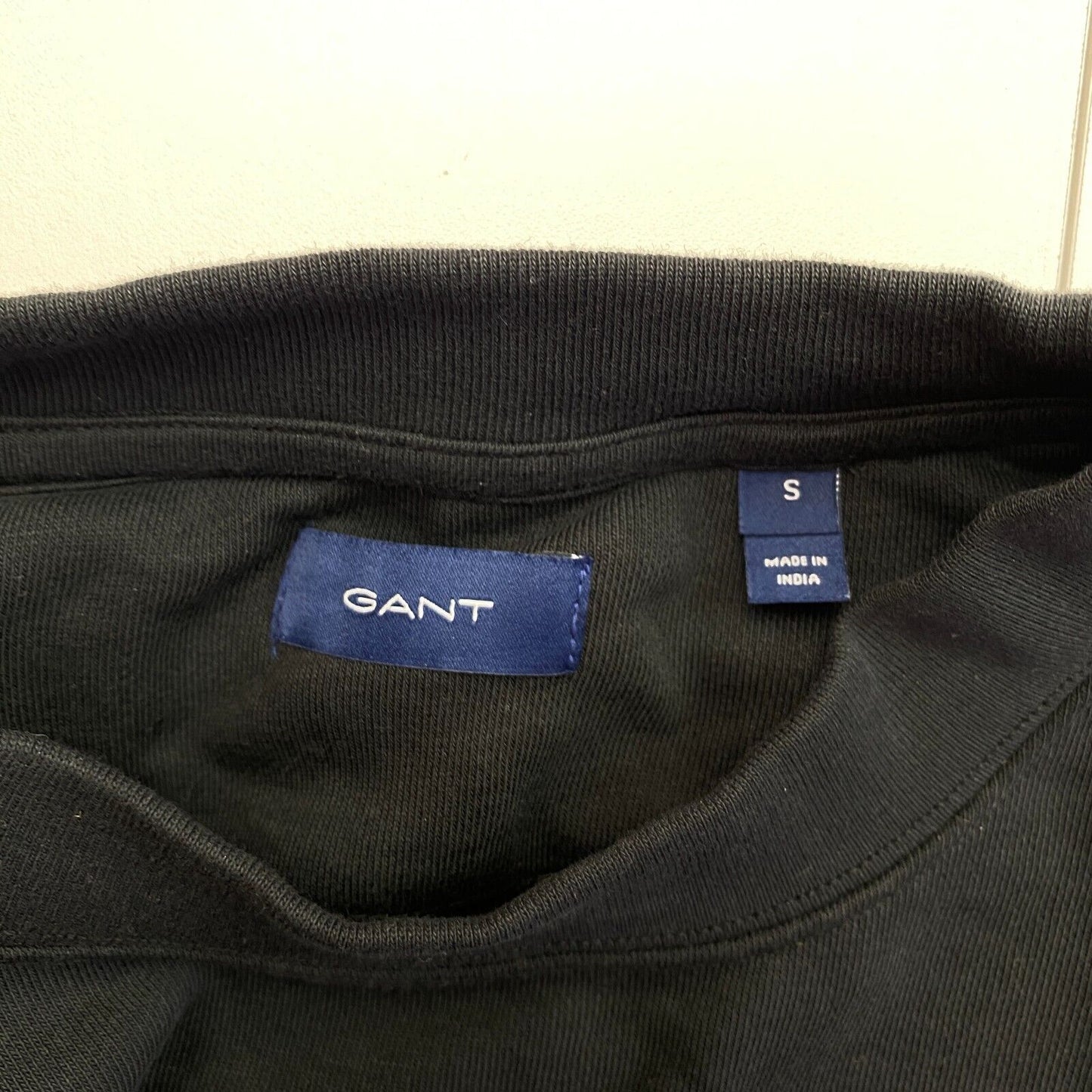 GANT Pullover mit Rundhalsausschnitt und Logo, Schwarz, Größe S