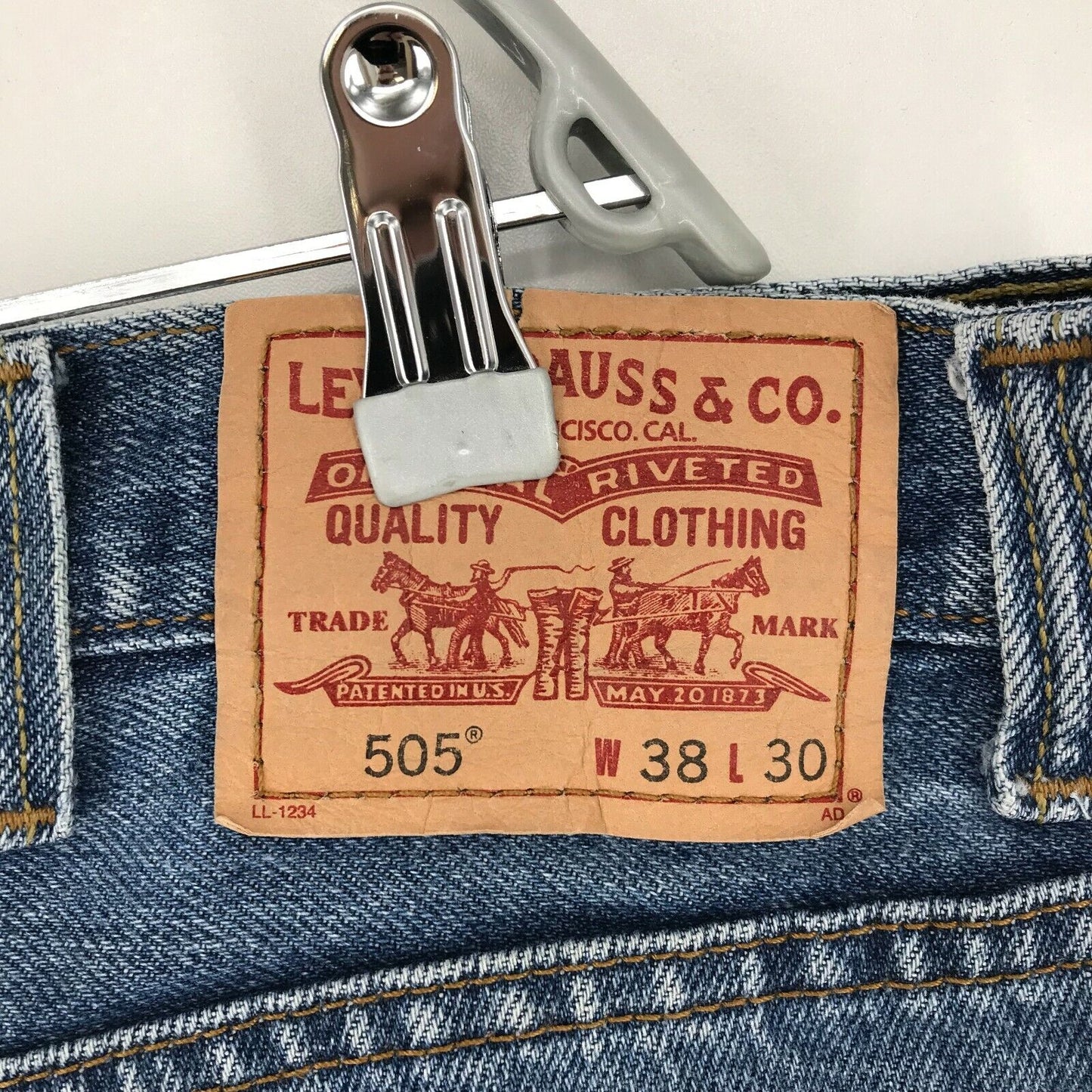 Vintage Levi's 505 Blue Regular Straight Fit Jeans W38 L30