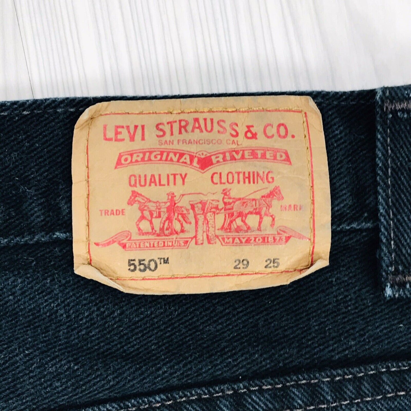 Levi's 550 Boys Dark Grey Relaxed Straight Fit Jeans 9 H / W29 L25