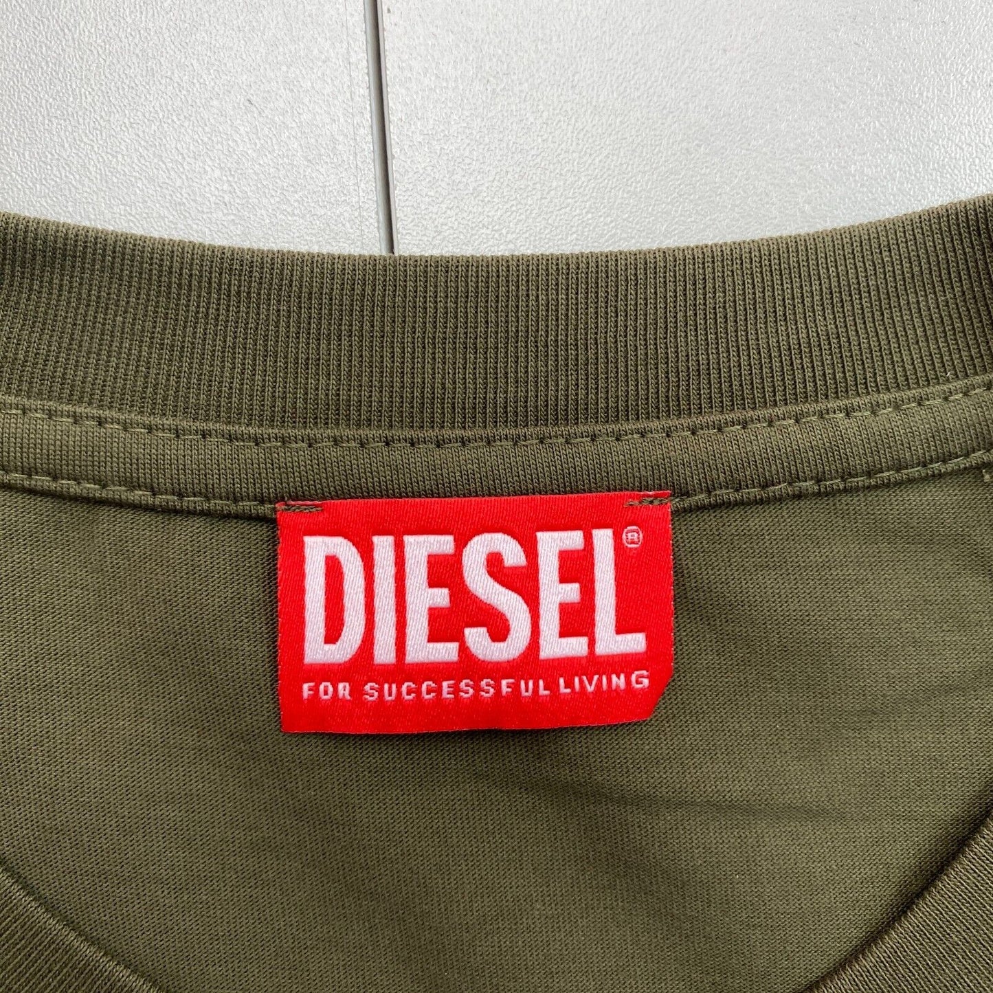 DIESEL Men Dark Green T-DIEGOR-L8 Crew Neck Short Sleeves T Shirt Size L