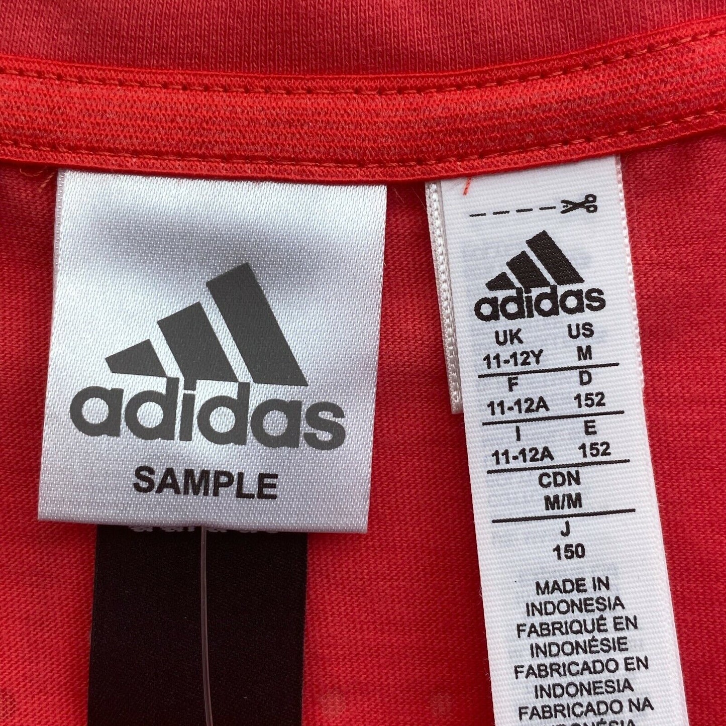 Adidas T-shirt rouge à col rond Taille 11-12 ans