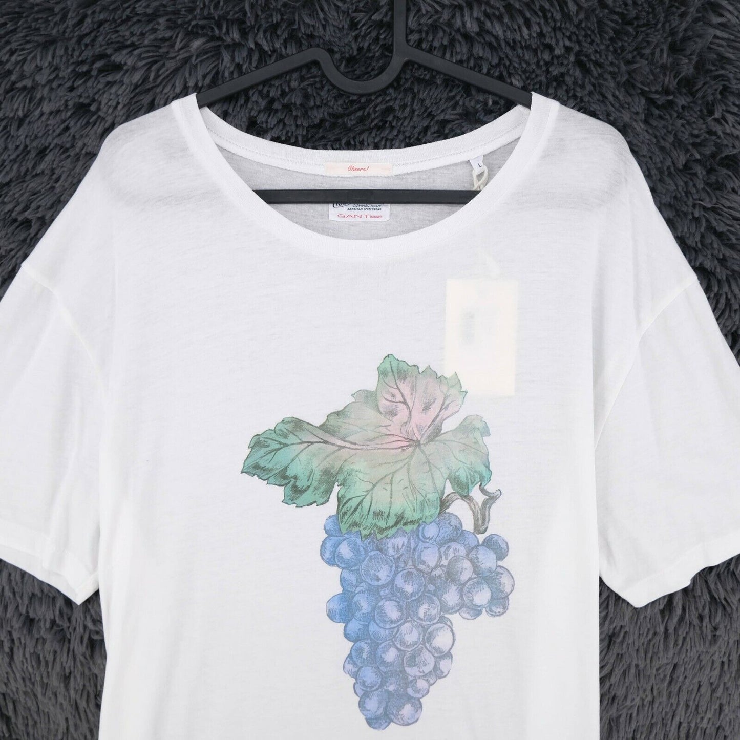 GANT Rugger White Cheers Grapes Crew Neck T Shirt Size  L XL