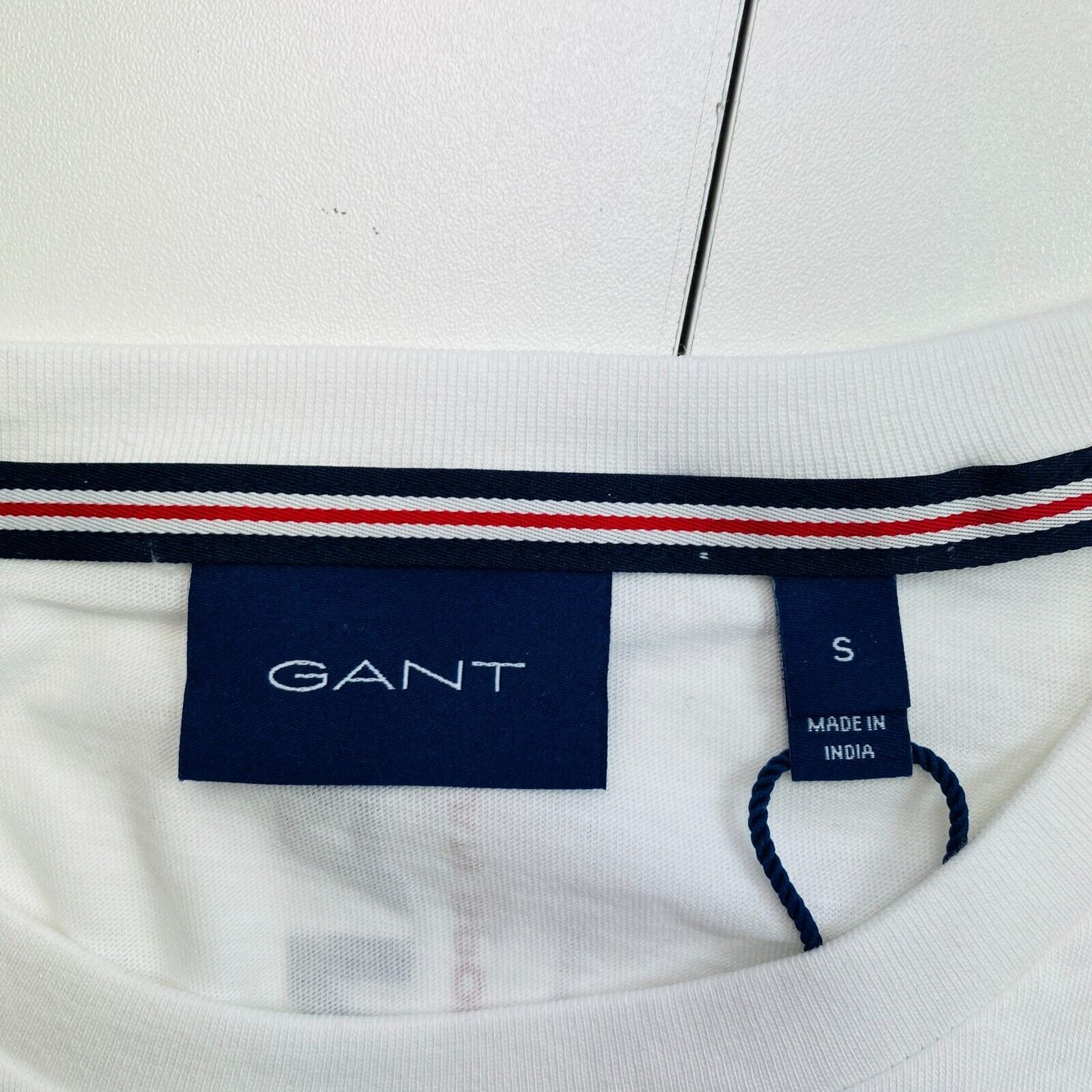 GANT White Retro Shield Crew Neck Long Sleeves T Shirt Size S