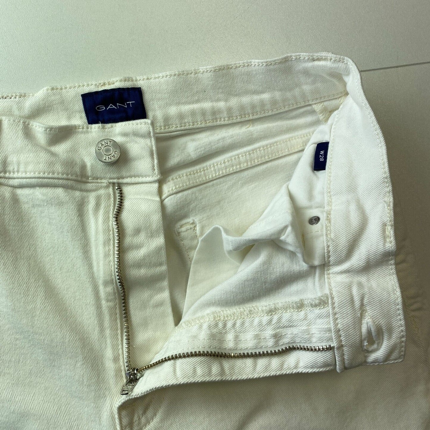 GANT Women White Regular Straight Fit Jeans Size W28