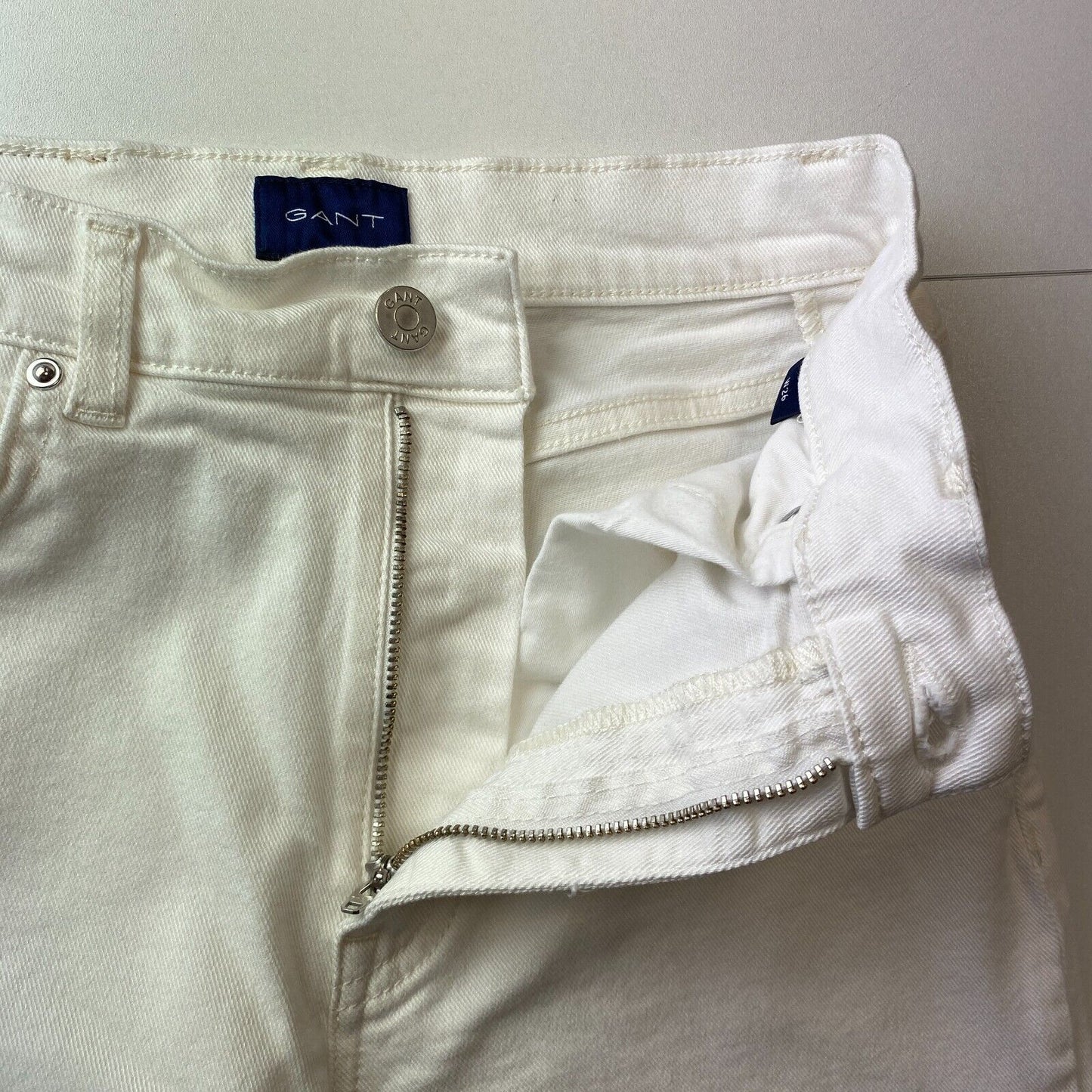 GANT Women White Regular Straight Fit Jeans Size W26