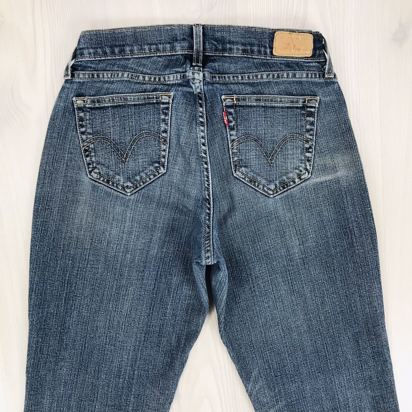 Vintage Levi's Women Blue Regular Straight Fit Jeans 4 M / W26 L34