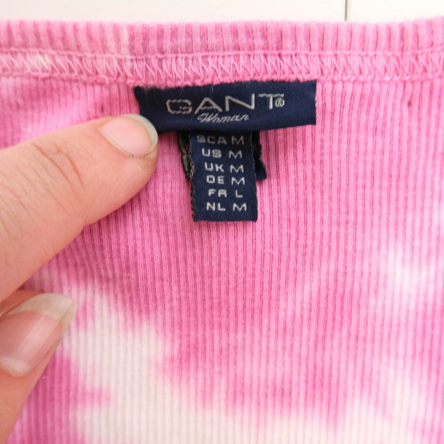 GANT Rosa T-Shirt mit U-Boot-Ausschnitt, Größe M