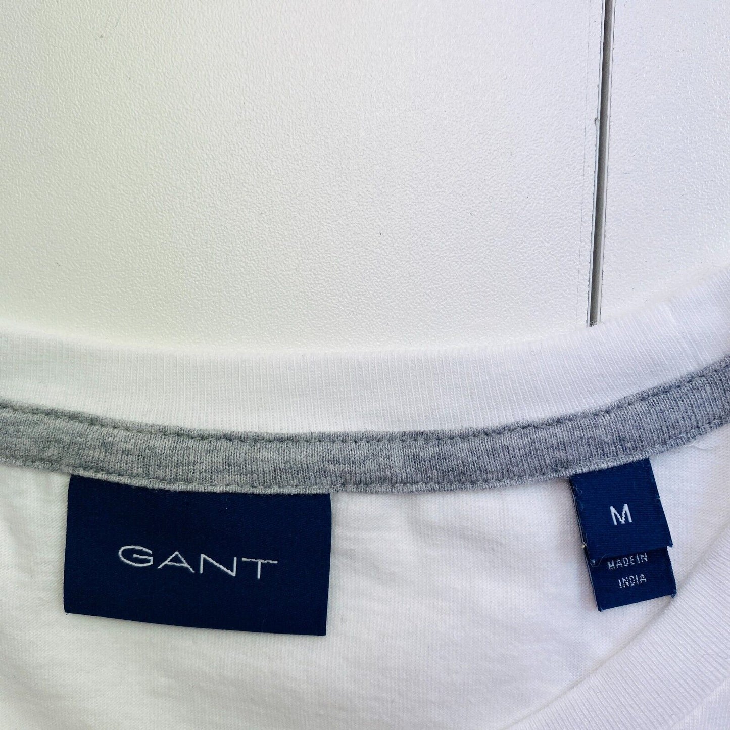 GANT Men White Archive Shield Crew Neck Short Sleeve T-Shirt Size M