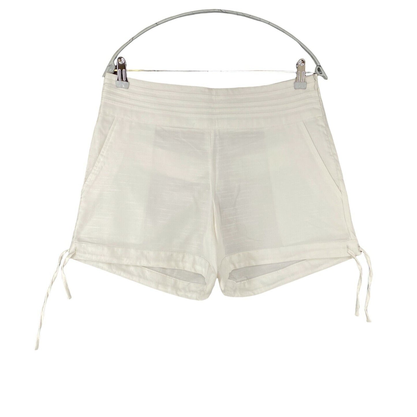 St-Martins Women White Regular Fit Shorts Size EU 36 W30