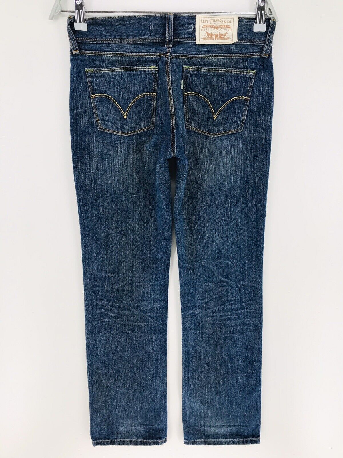 Vintage Levi's Eco 570 Damen Dunkelblau Regular Straight Fit Jeans W27 L32