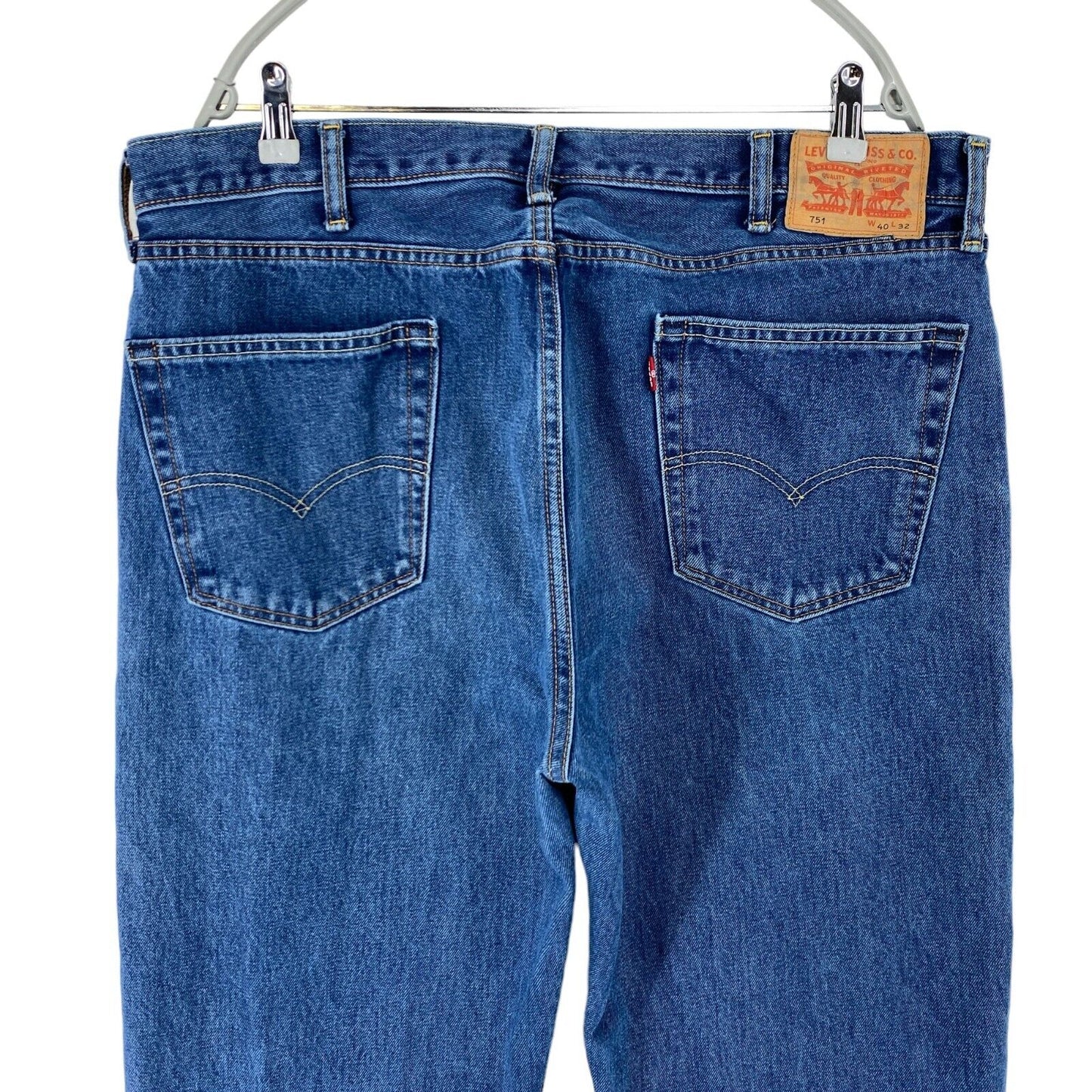 Levi's 751 Jeans in normaler gerader Passform, Blau, W40 L32