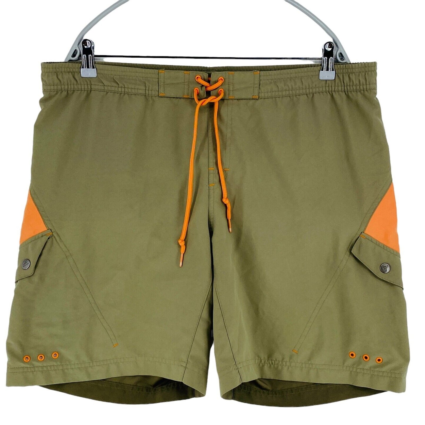 adidas Grüne Activewear-Shorts, Größe L W36