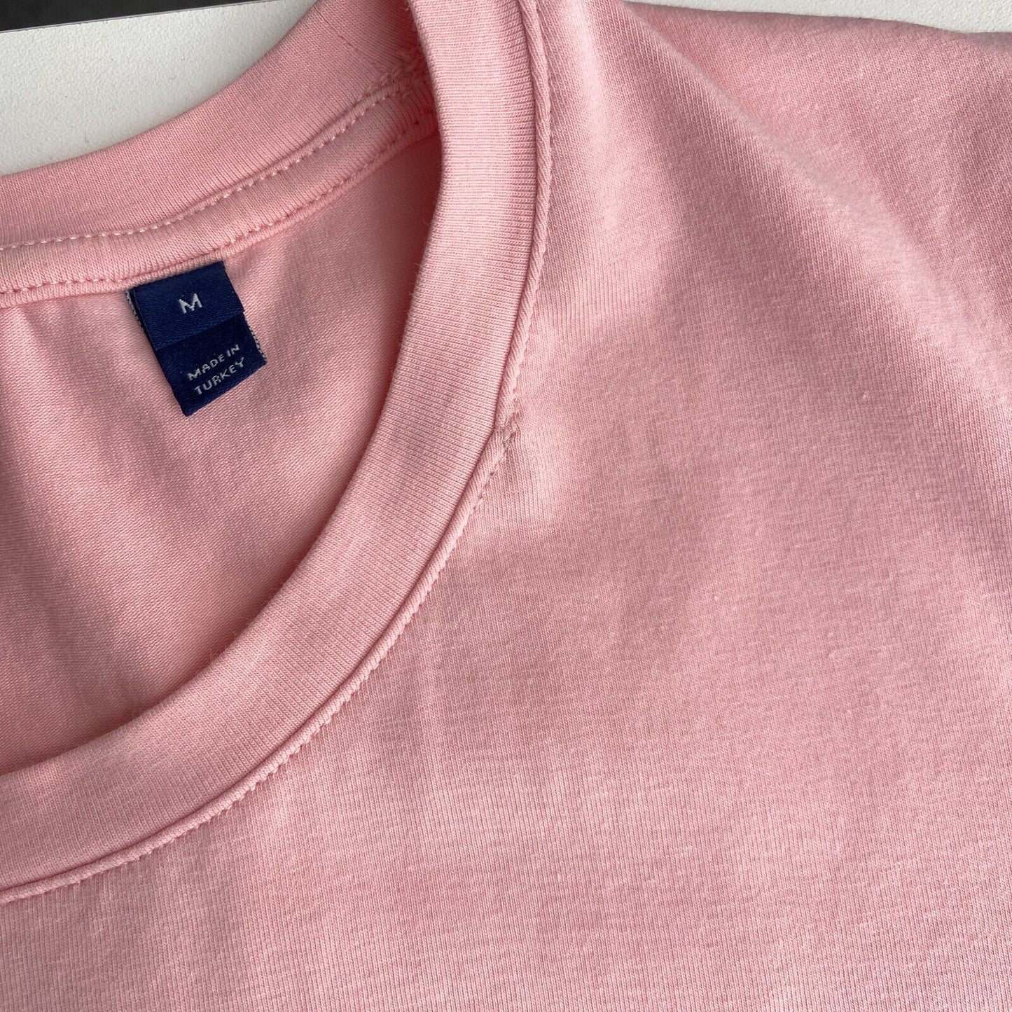 GANT Pink CTN/ELLA Crew Neck T Shirt Size M