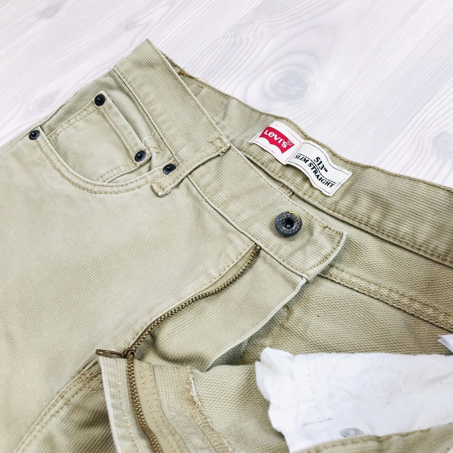 Vintage Levi's 514 Beige Slim Straight Fit Jeans 20 Reg / W30 L30