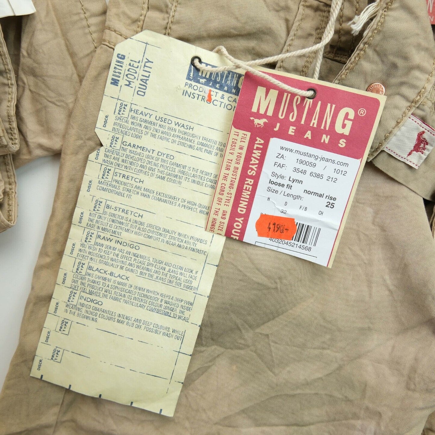 MUSTANG Light Brown Shorts Size 25 26