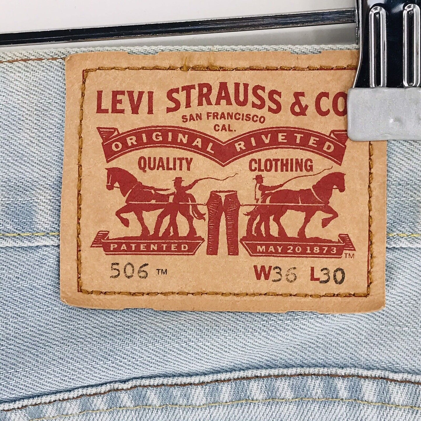 Vintage Levi's 506 Light Blue Regular Straight Fit Jeans Size W36 L30