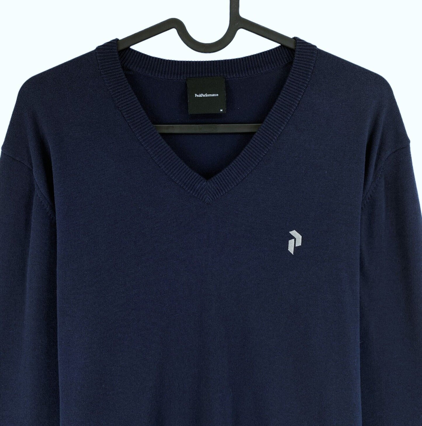 Peak Performance Navy Blue Classic V Neck Sweater Jumper Size M