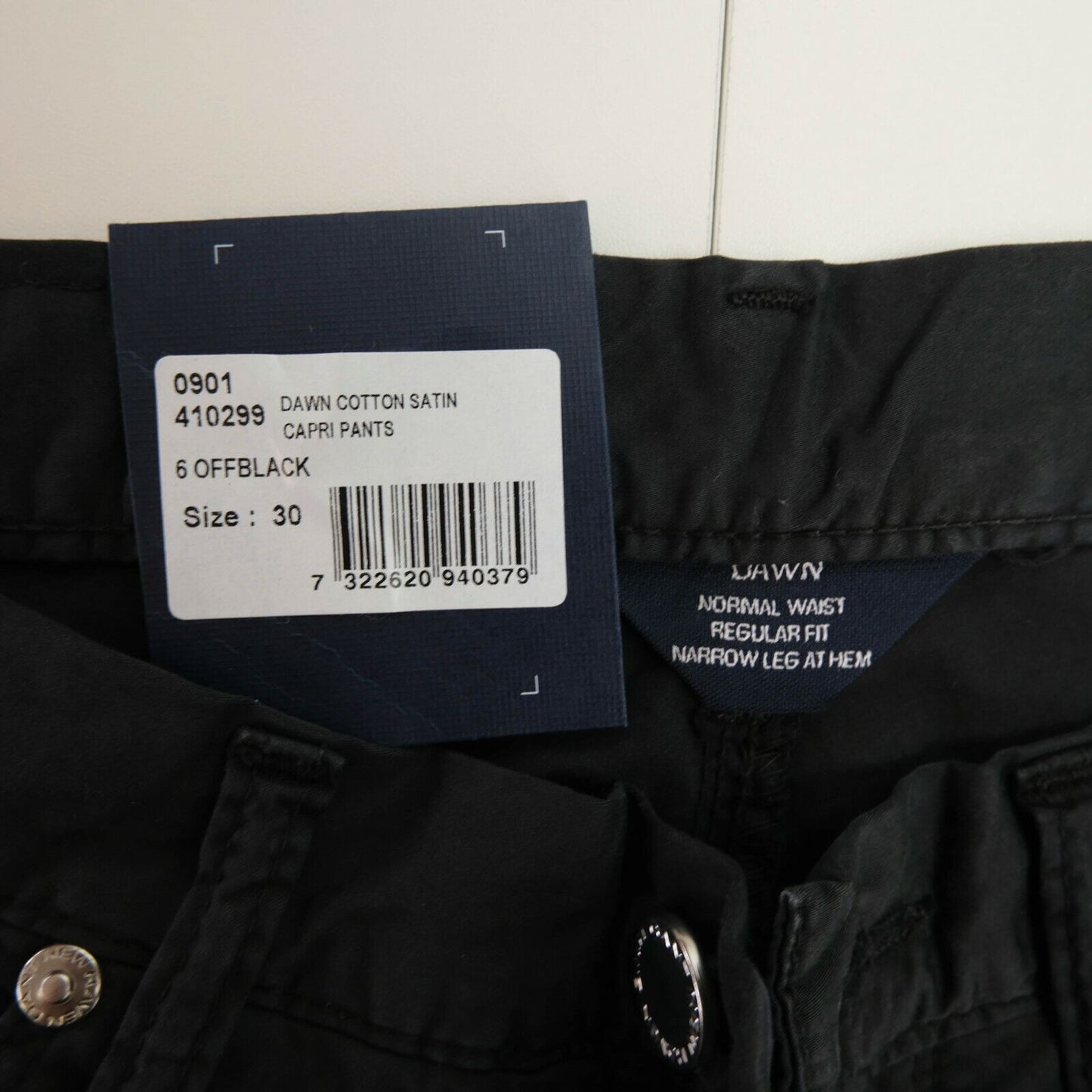 GANT Black Dawn Caprihose aus Baumwollsatin, Größe 30