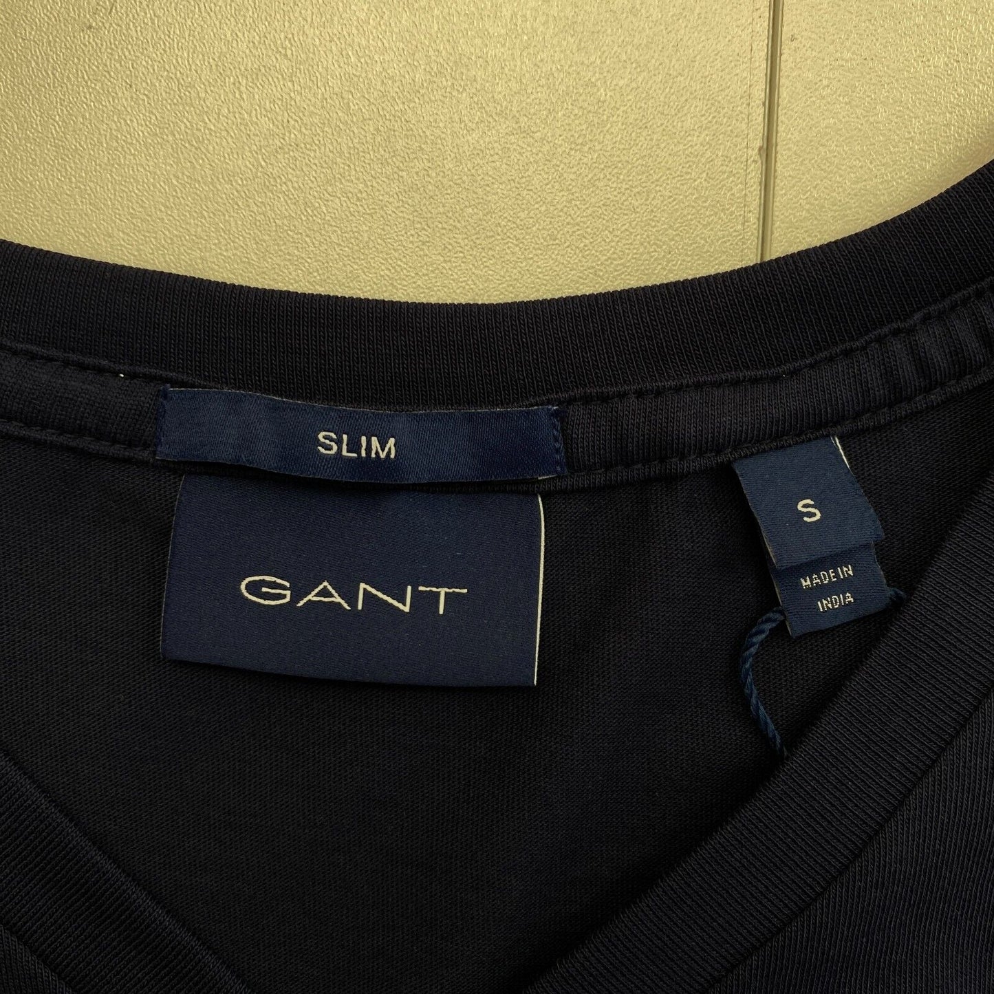 GANT Men Navy Blue Slim Fit Original V Neck Short Sleeve T Shirt Size S