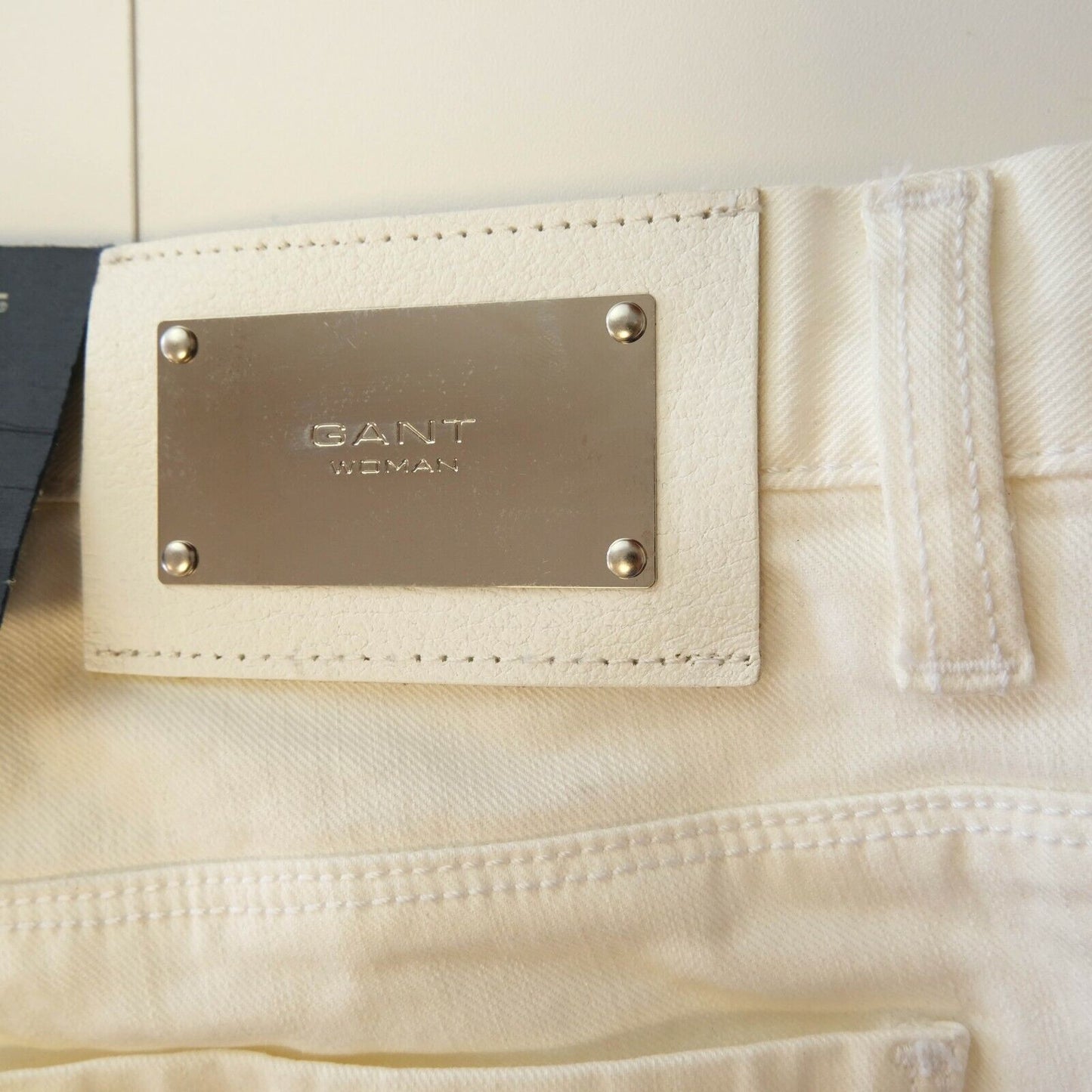 GANT White Dawn Twill gewachste Bootleg-Hose, Größe W28 L34 W30 L34