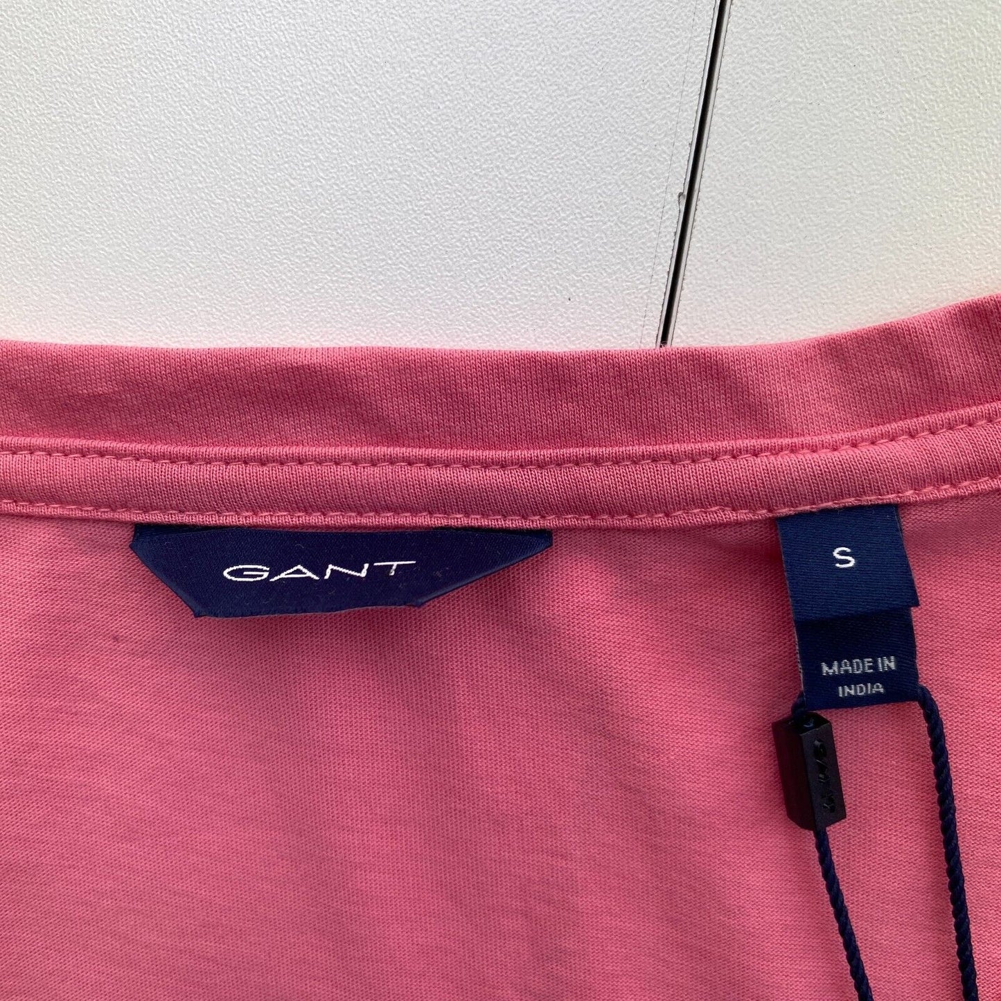 GANT T-shirt col V original rose taille S