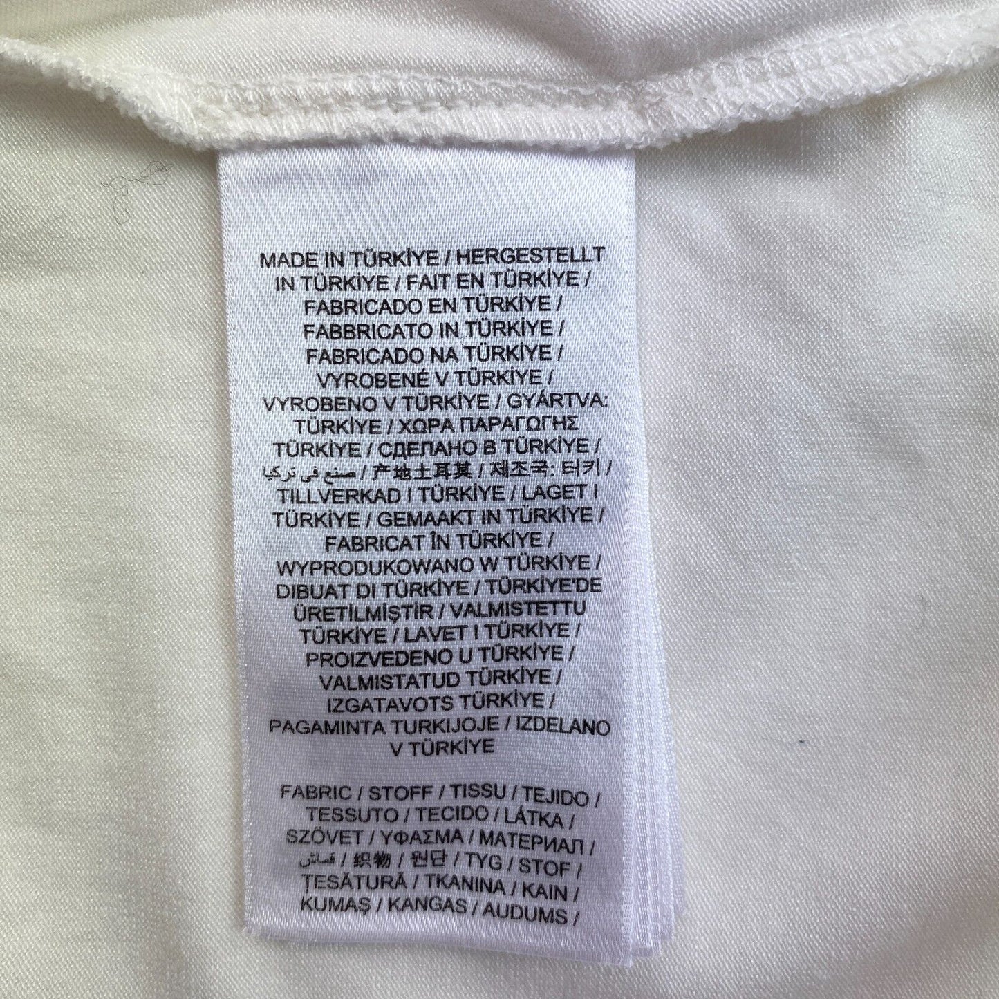 GANT T-Shirt aus weißem Jersey mit langen Ärmeln und hohem Kragen, Größe S