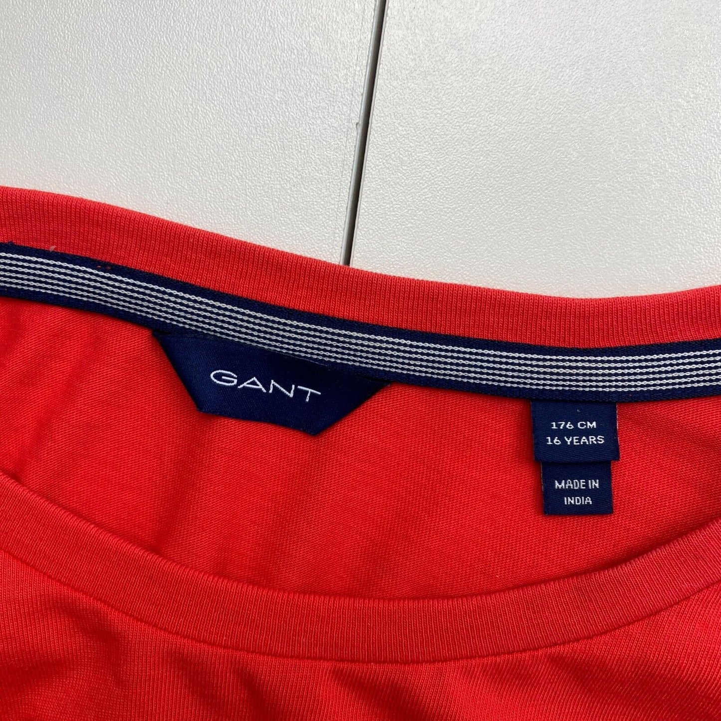 GANT Boys Red Lock Up Crew Neck Long Sleeves T-Shirt Size 16 Years 176 cm